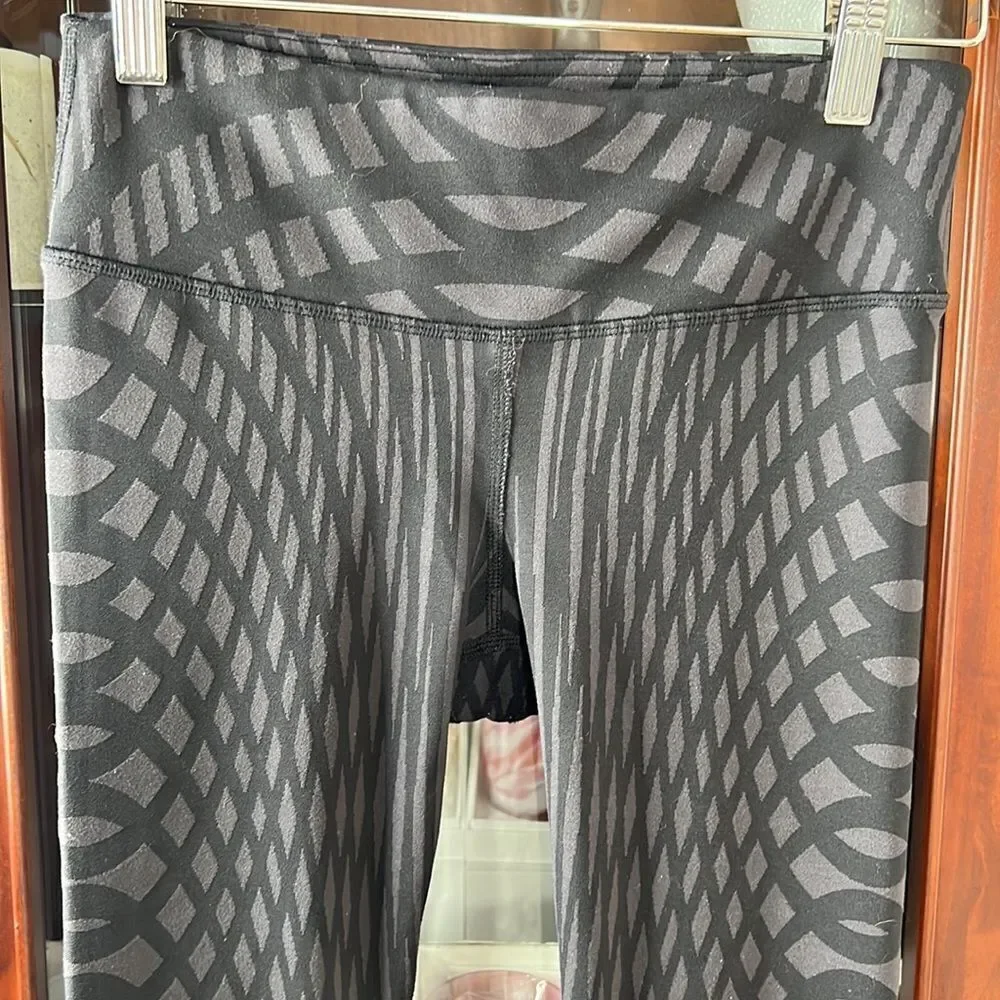 ALO YOGA High-Waist Airbrush Full length legging in Black Arches Size S